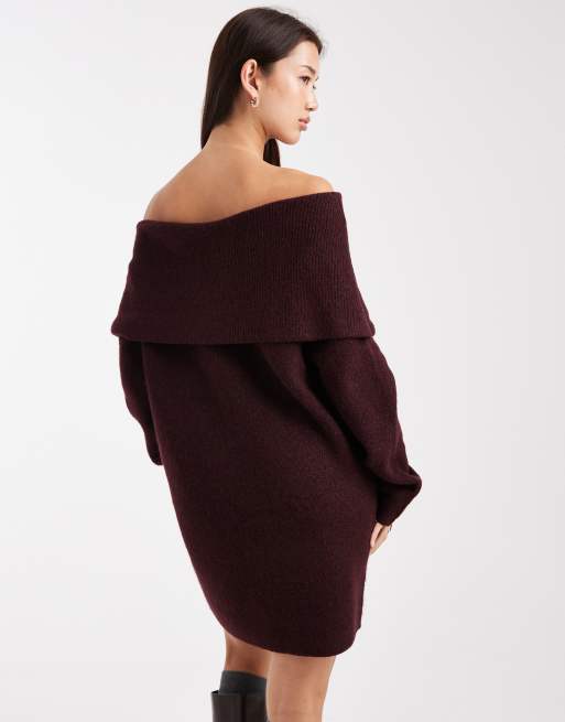 Vestido corto marrón chocolate con escote Bardot plegado de Miss Selfridge, 4 de 4