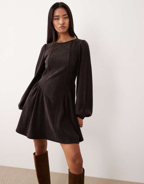 Vestido corto marrón chocolate de manga larga de estilo blusón con detalle en la cintura de pana de ASOS DESIGN - view 1