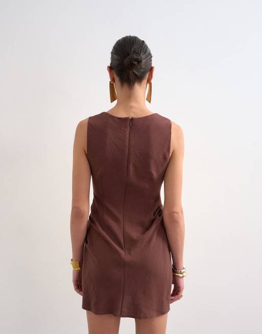 Vestido corto marrón chocolate estructurado y drapeado de Topshop, 4 de 4