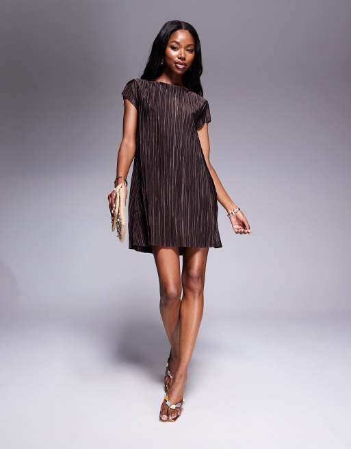 Vestido corto marrón chocolate plisado con mangas de casquillo de ASOS DESIGN, 3 de 4