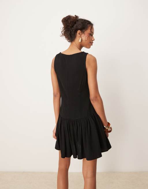 Vestido corto negro con cintura baja de mezcla de lino de ASOS
