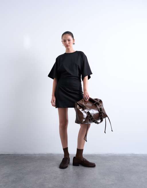 Vestido corto negro con cintura entallada y mangas raglán de Topshop