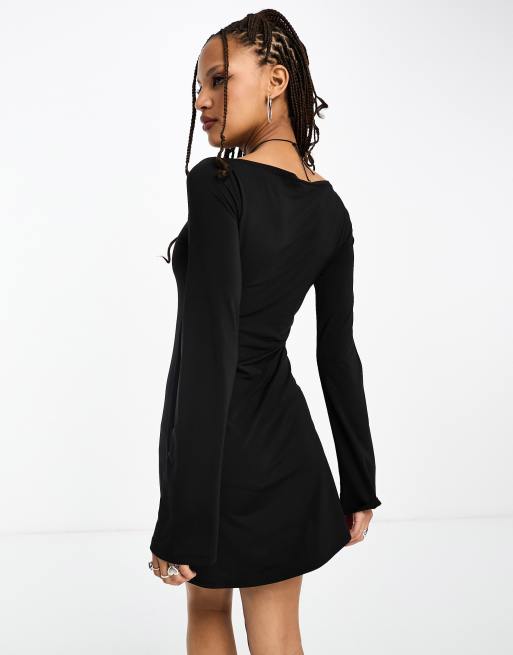 Vestido corto negro con cuello barco Era de Weekday, 4 de 4