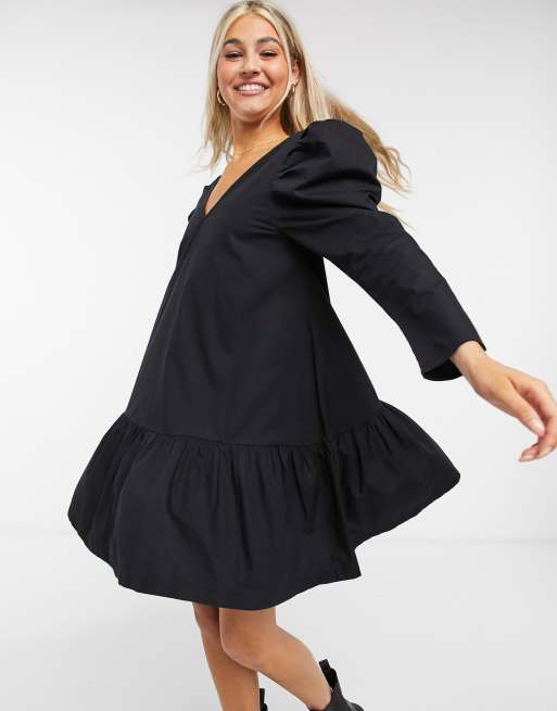 Vestido corto negro con cuello de pico de COLLUSION, 4 de 4