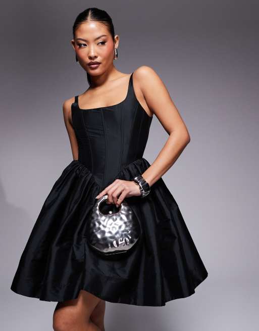 Vestido corto negro con diseño tipo corsé de tafetán de Lace & Beads Petite