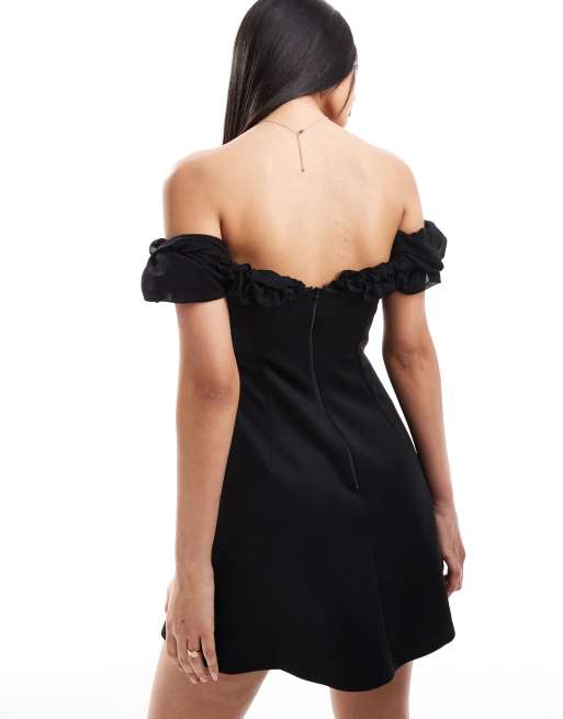 Vestido corto negro con escote Bardot de mezcla de chifón de ASOS DESIGN, 3 de 4