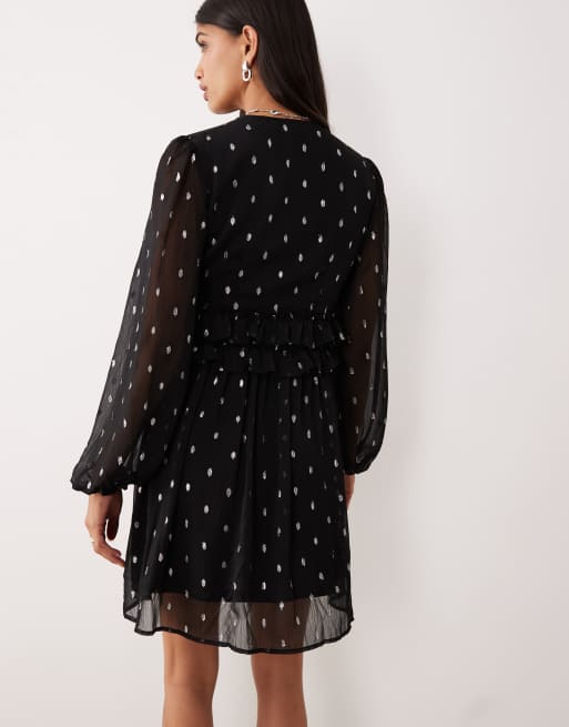 Vestido corto negro con estampado plateado metalizado y cuello de pico de VILA, 3 de 4