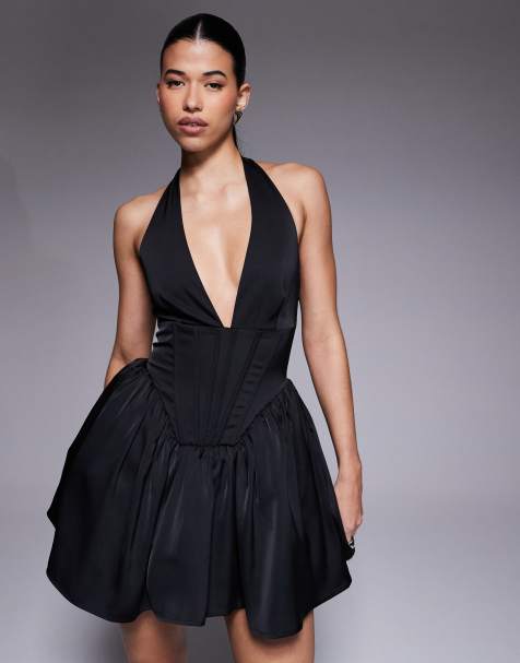 Vestido corto negro de corte skater con detalle de corsé y cuello halter escotado de satén de Aria Cove - view 1