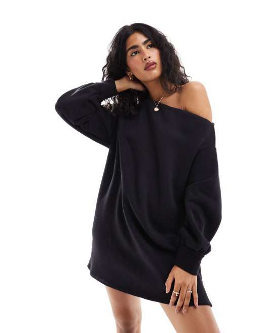Vestido corto negro de estilo sudadera con cuello asimétrico de ASOS DESIGN