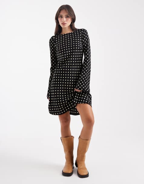 Vestido corto negro de manga larga con estampado de lunares de Brave Soul - view 1