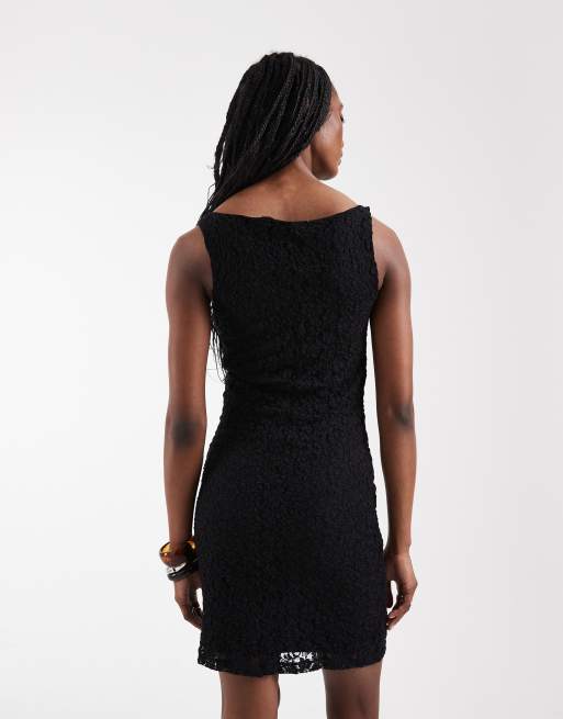 Vestido corto negro elástico sin mangas con cuello barco de encaje floral de Vero Moda Tall, 3 de 4