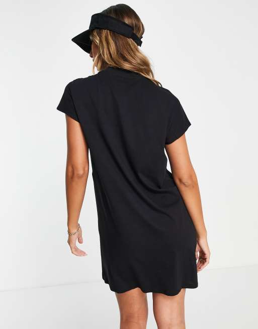 Vestido corto negro estilo camiseta con cuello alto de Vero Moda, 2 de 4