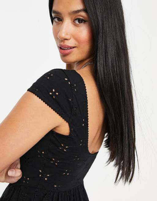Vestido corto negro estilo corsé bordado de ASOS DESIGN Petite, 3 de 4