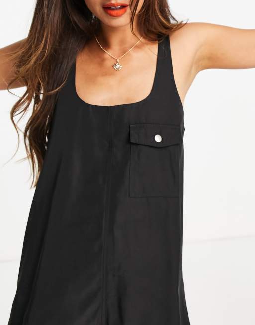Vestido corto negro estilo pichi con vuelo de nailon de ASOS DESIGN, 3 de 4