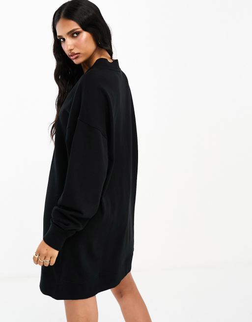 Vestido corto negro estilo sudadera de manga larga con cuello de