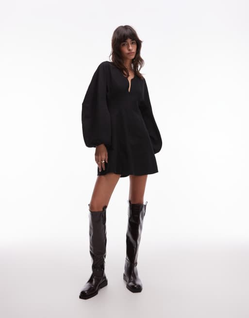 Vestido corto negro estructurado de corte skater con mangas globo de ASOS DESIGN, 2 de 4
