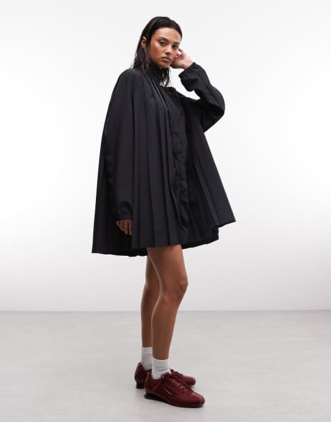 Vestido corto negro plisado de Nike - view 1