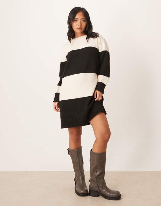 Vestido corto negro y crema con diseño color block de punto de VILA Petite    