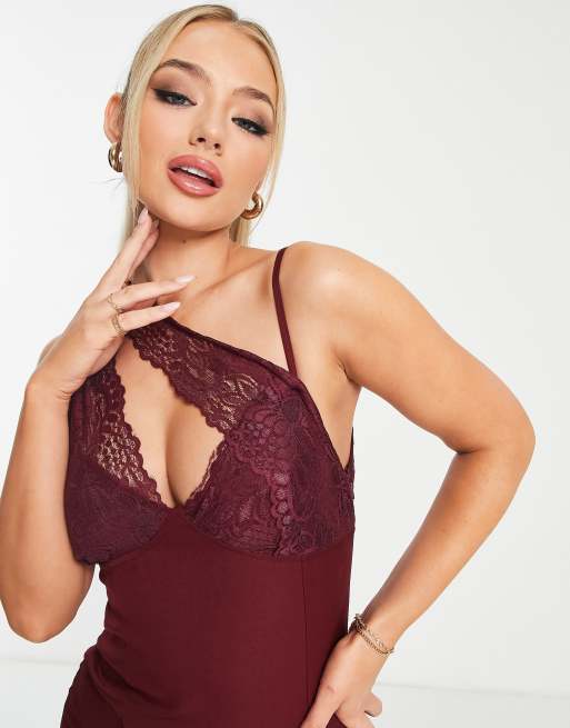 Vestido corto rojo asimétrico con detalle de encaje de Trendyol ASOS - Main Image