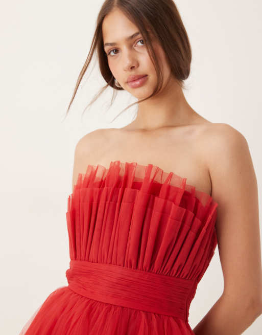 Vestido corto rojo estructurado con escote palabra de honor de Lace & Beads, 3 de 4