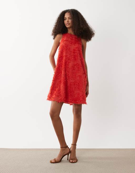 Vestido corto rojo flor de Pascua con cuello de nadadora de tejido texturizado de YAS, 2 de 4