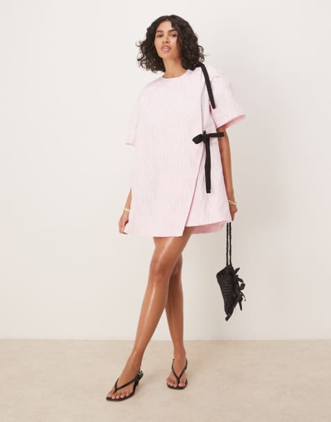 Vestido corto rosa con lazos en contraste de Ghospell - view 1