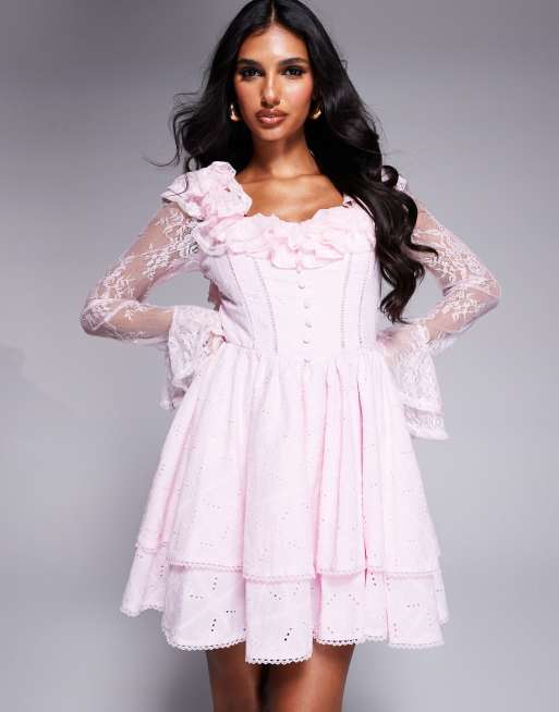Vestido corto rosa de corte skater con diseño estilo corsé, detalles bordados y mangas de encaje de ASOS LUXE