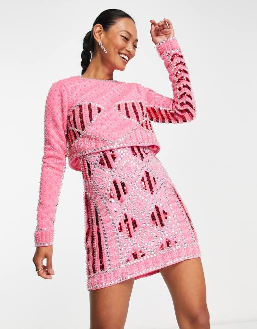 Vestido corto rosa intenso de lentejuelas con dise o desmontable estilo 2 en 1 y abalorios de ASOS DESIGN