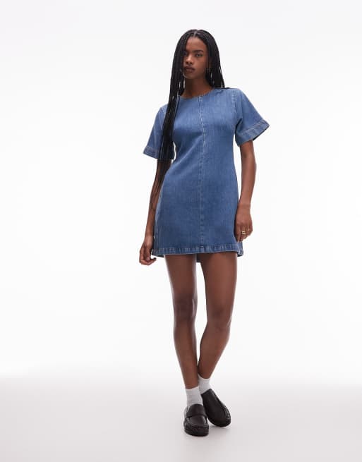 Vestido corto vaquero azul medio de manga corta con diseño estructurado de Topshop