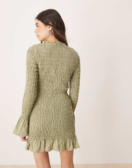 Vestido corto verde a cuadros fruncido de manga larga de Glamorous, 4 de 4
