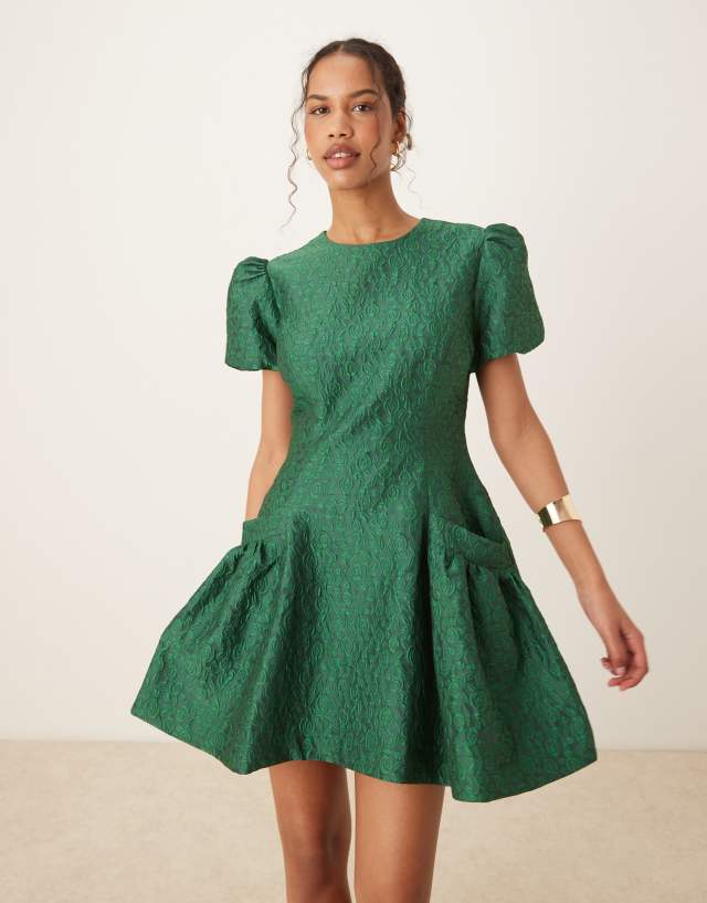 Vestido corto verde con patrón de jacquard Trillium Dream de Sister Jane - view 1