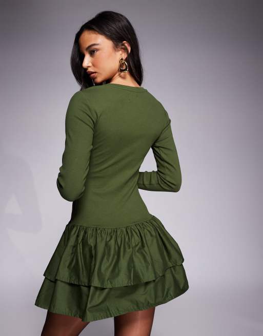 Vestido corto verde de canalé con falda de tejido liso de ASOS DESIGN, 4 de 4