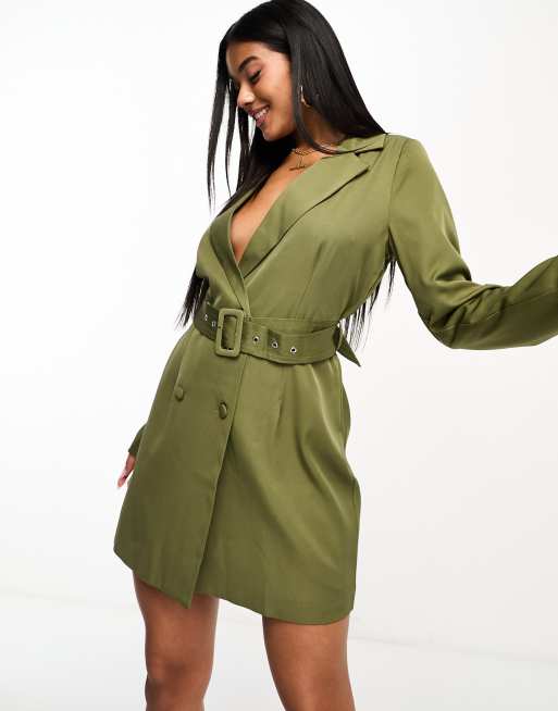 Vestido corto verde estilo americana con cinturón exclusivo de In The Style
