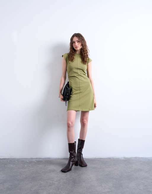 Vestido corto verde estructurado con cintura entallada de Topshop, 2 de 4