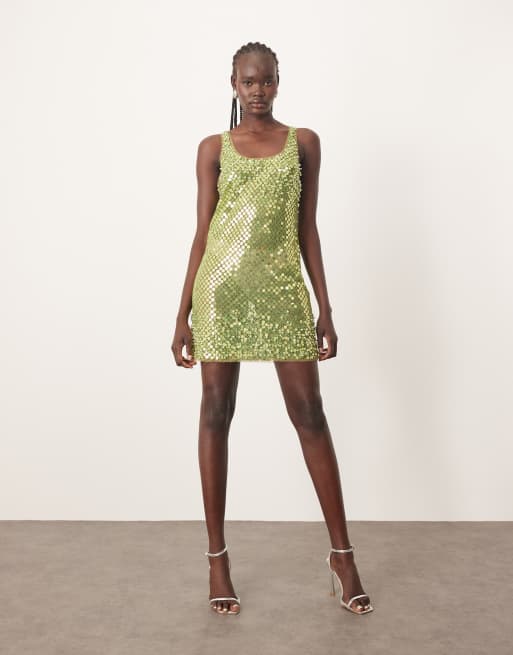 Vestido corto verde lima con bordes sin rematar con abalorios efecto metalizado de tejido transparente de ARRANGE, 3 de 4