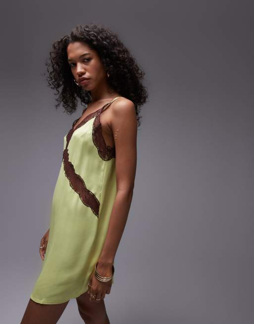 Vestido corto verde lima con inserto de encaje de Topshop