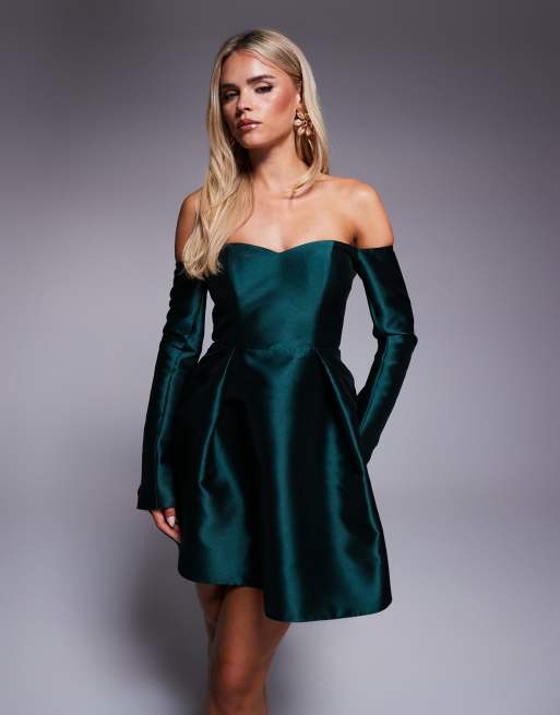 Vestido corto verde musgo estructurado de Forever New Petite, 4 de 4
