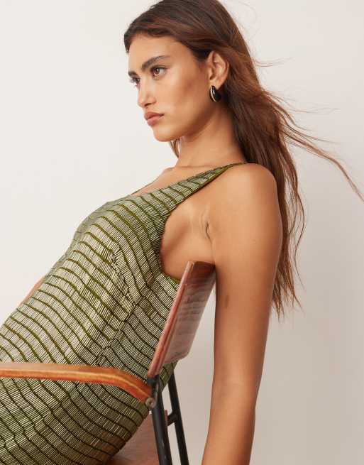 Vestido corto verde oliva de corte recto con cuello cuadrado y abalorios de cuentas de ARRANGE, 4 de 4