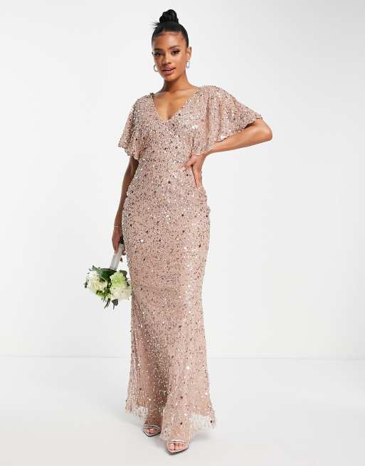 Vestido de dama de honor color topo con diseño integral adornado y mangas acampanadas de Beauut
