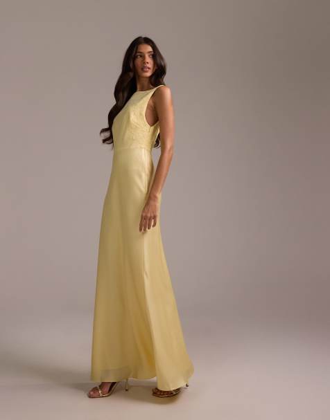 Vestido de dama de honor largo amarillo con cuello alto y aplicaciones de encaje de ASOS DESIGN - view 1