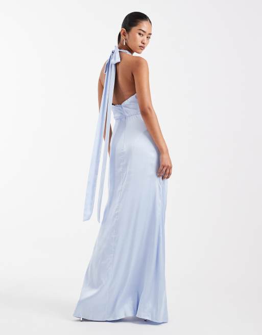 Vestido de dama de honor largo azul con cuello halter y pliegues de satén de TFNC , 3 de 4