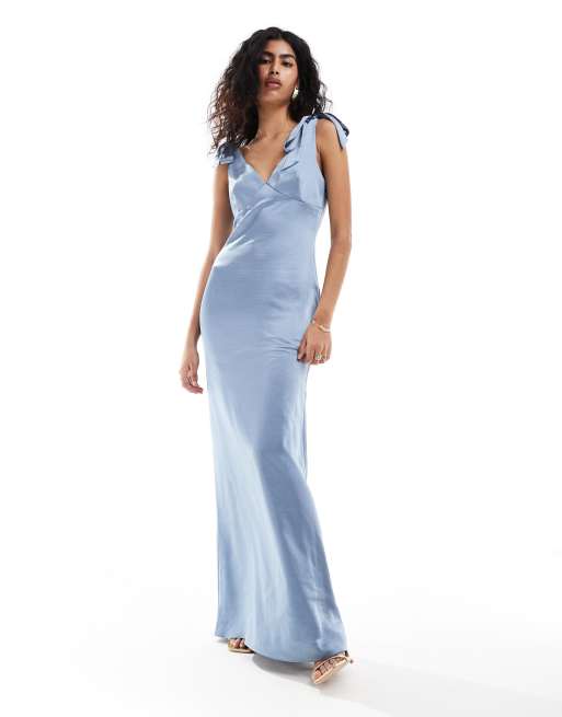 Vestido de dama de honor largo azul empolvado con lazadas en los hombros de satén Piper de Pretty Lavish