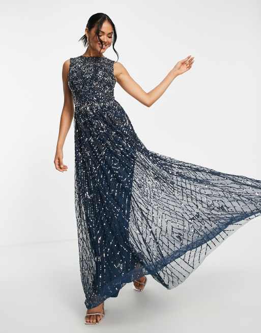 Vestido de dama de honor largo azul marino con diseño adornado integral de Beauut, 4 de 4