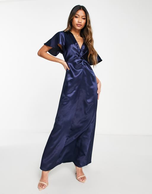 Vestido de dama de honor largo azul marino con mangas fluidas de satén de Vila, 3 de 4