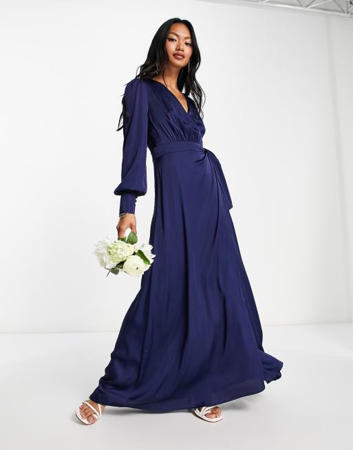 Vestido de dama de honor largo azul marino de manga larga de satén de TFNC, 4 de 4