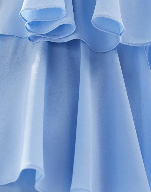 Vestido de dama de honor largo azul pastel escalonado de chifón de TFNC Maternity, 3 de 4