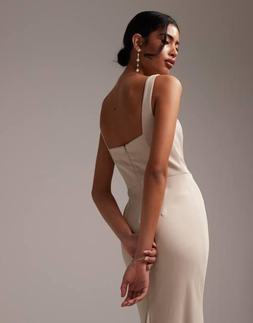 Vestido de dama de honor largo blanco ostra con escote cuadrado de satén de ASOS DESIGN , 4 de 5