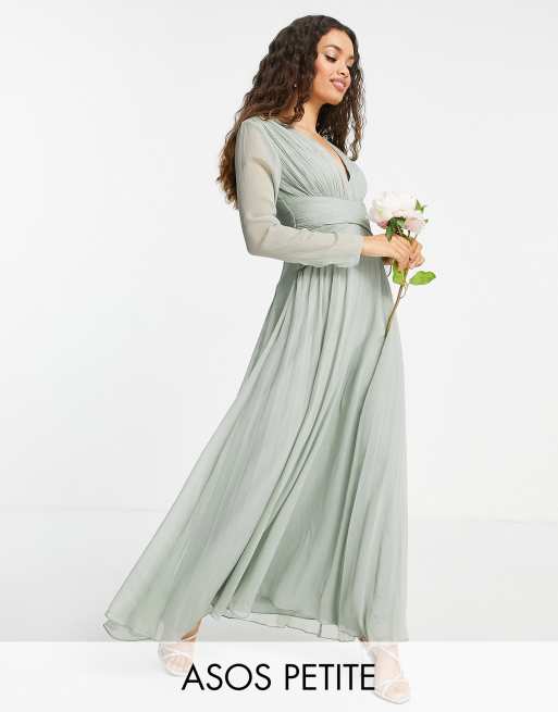 Vestido de dama de honor largo color oliva de manga larga con cintura fruncida y falda plisada de ASOS DESIGN Petite