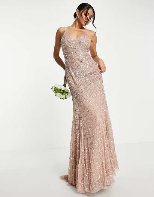 Vestido de dama de honor largo color topo con diseño integral adornado y cola de Beauut