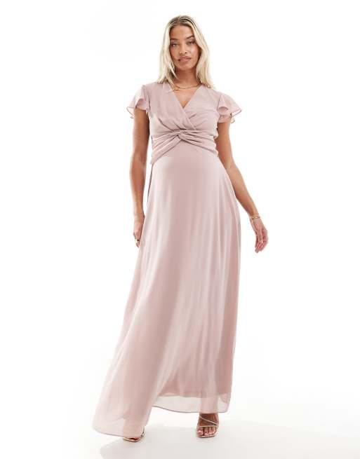 Vestido de dama de honor largo rosa pálido cruzado en la parte delantera de TFNC Maternity
